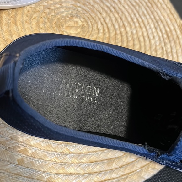 Reaction by Keneth Cole Slip-on Sneakers Size 10 - Picture 5 of 13